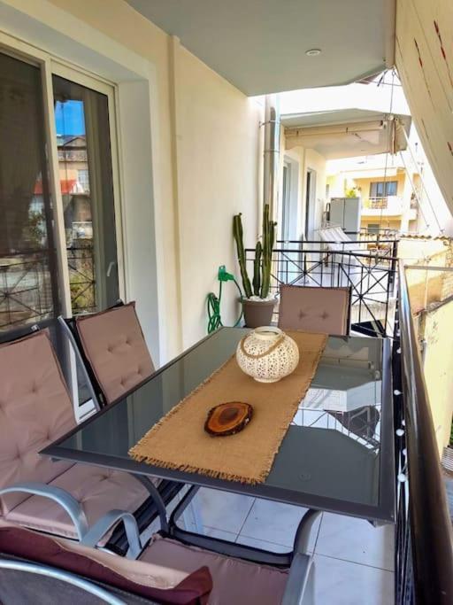 Kalamata Nestor Apartment-Near Historical Centre Buitenkant foto